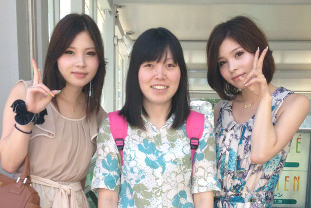 尼神インター誠子、双子の美人妹との居酒屋デートを動画で公開！