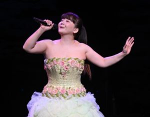 華原朋美の最新ショットに心配の声！急激なダイエットの影響は？