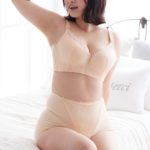 「美乳」に早変わり！苦しくない「補正ブラ」で理想のバストラインを手に入れよう