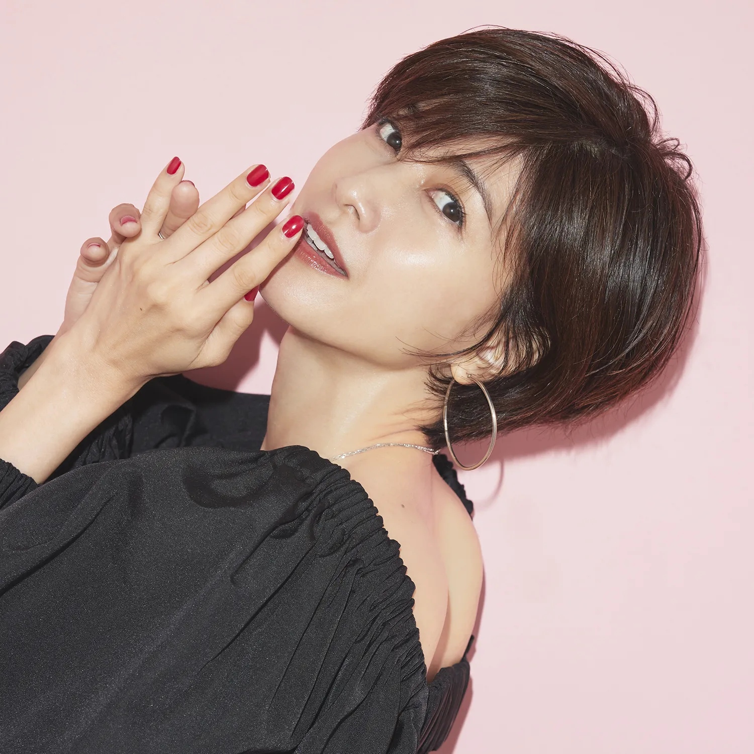 美し過ぎるアラフィフ内田有紀、石田ゆり子、松嶋菜々子のの魅力に迫る！